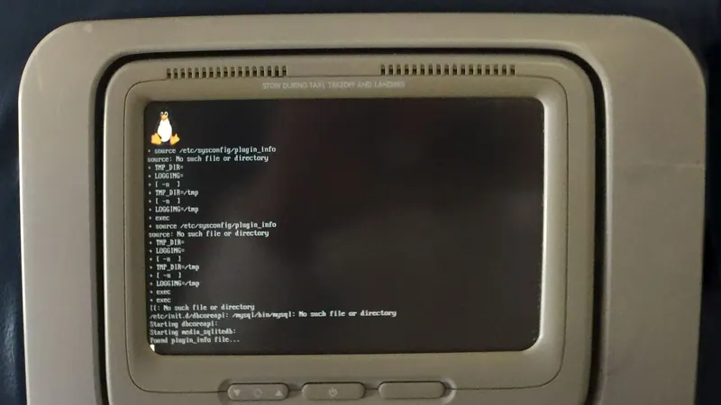 Командная строка Linux на экране монитора